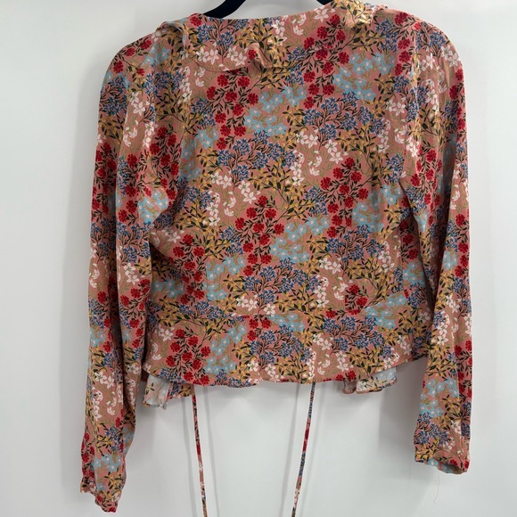 INTERMIX Silk printed Floral Ruffle Blouse Top Tie Front V-Neck Boho size 2 - Picture 8 of 16